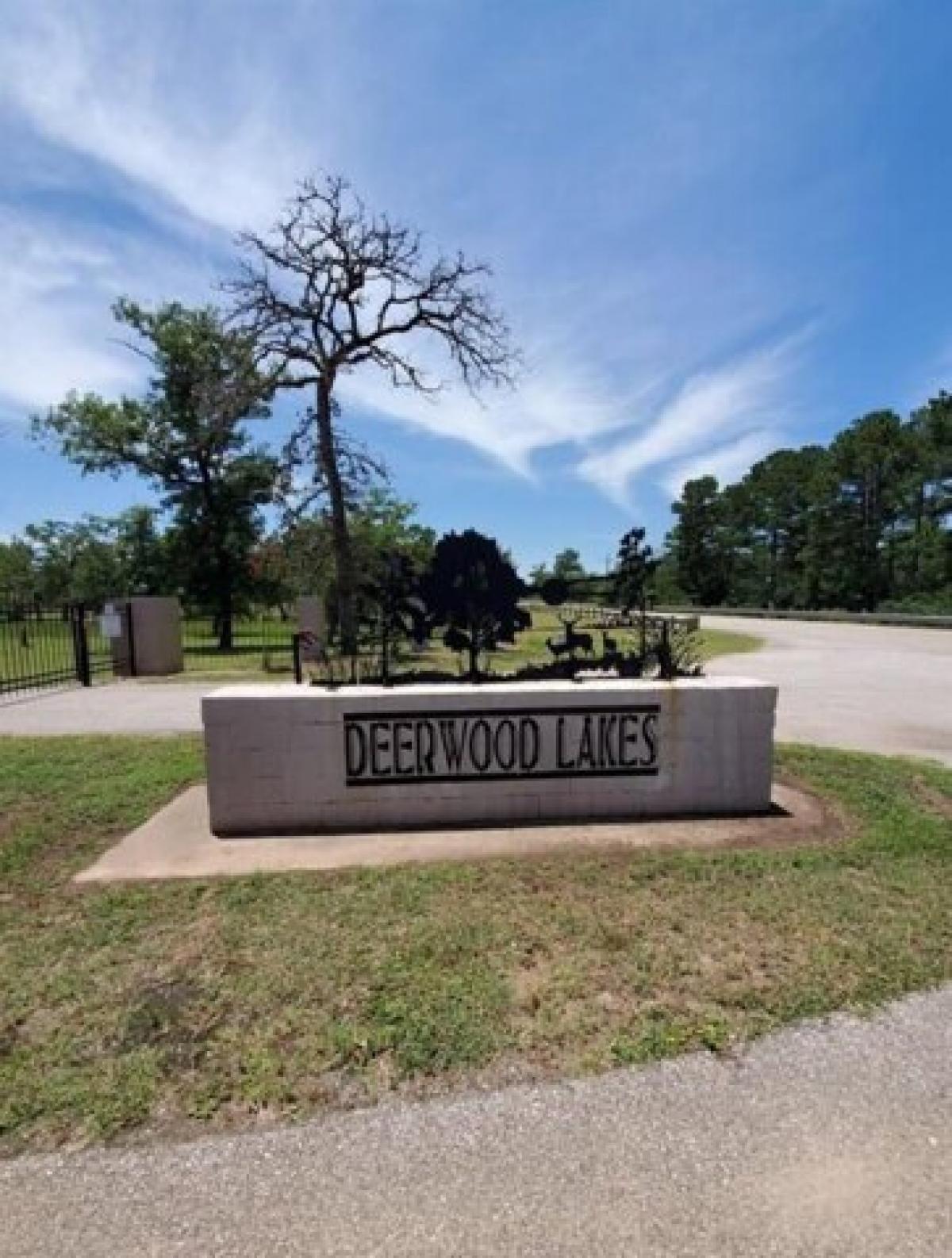 Picture of Residential Land For Sale in Hempstead, Texas, United States