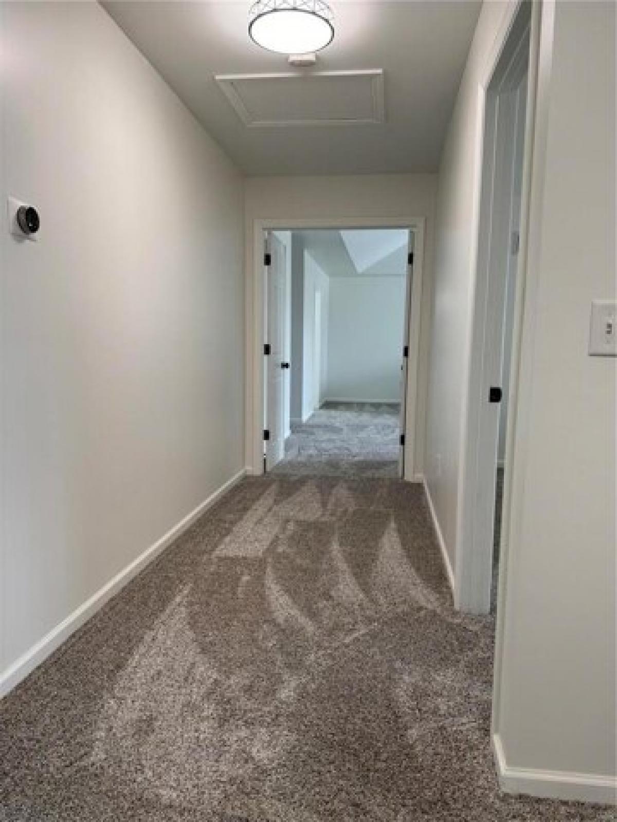 Picture of Home For Sale in Belleville, Illinois, United States