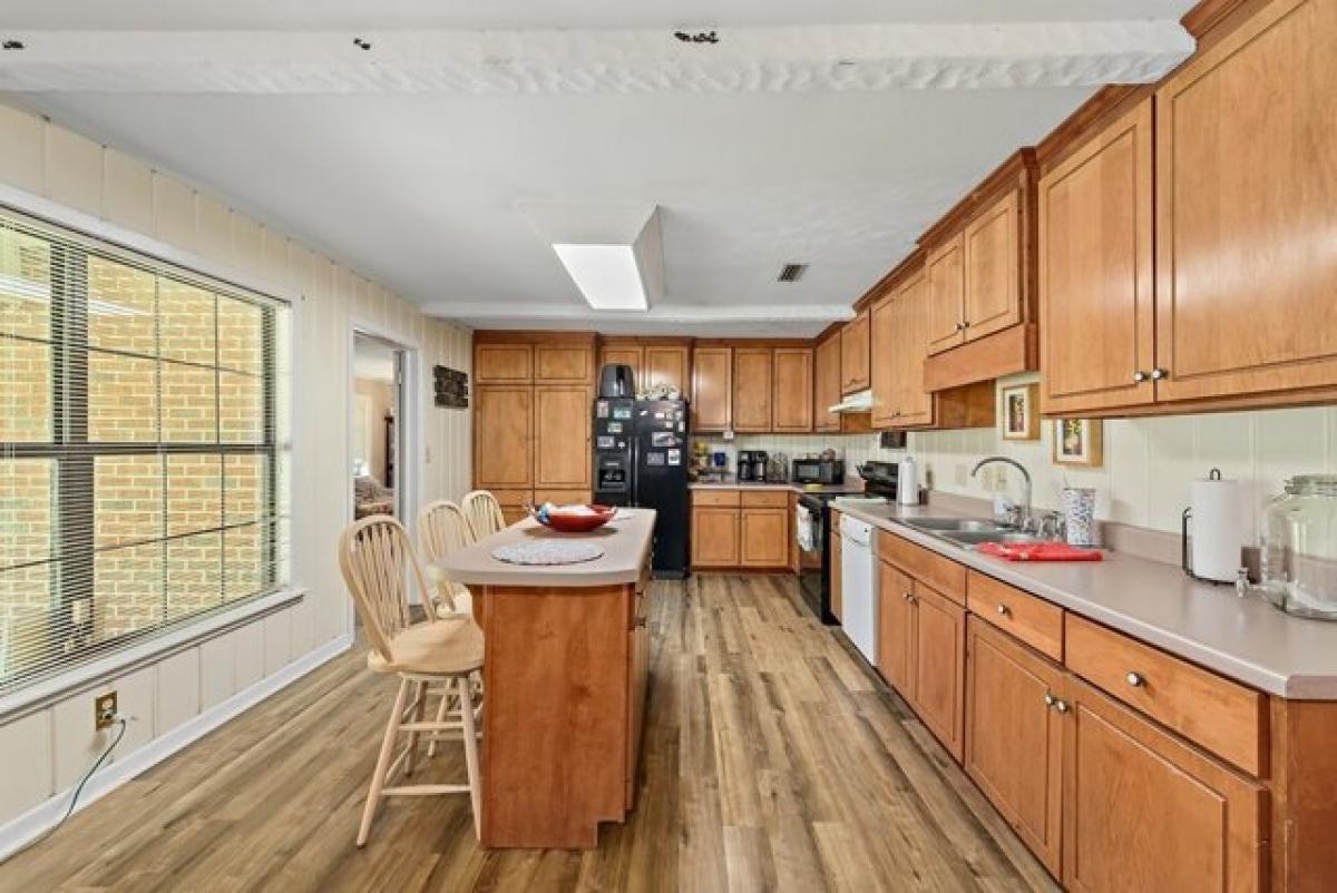 Picture of Home For Sale in Dothan, Alabama, United States