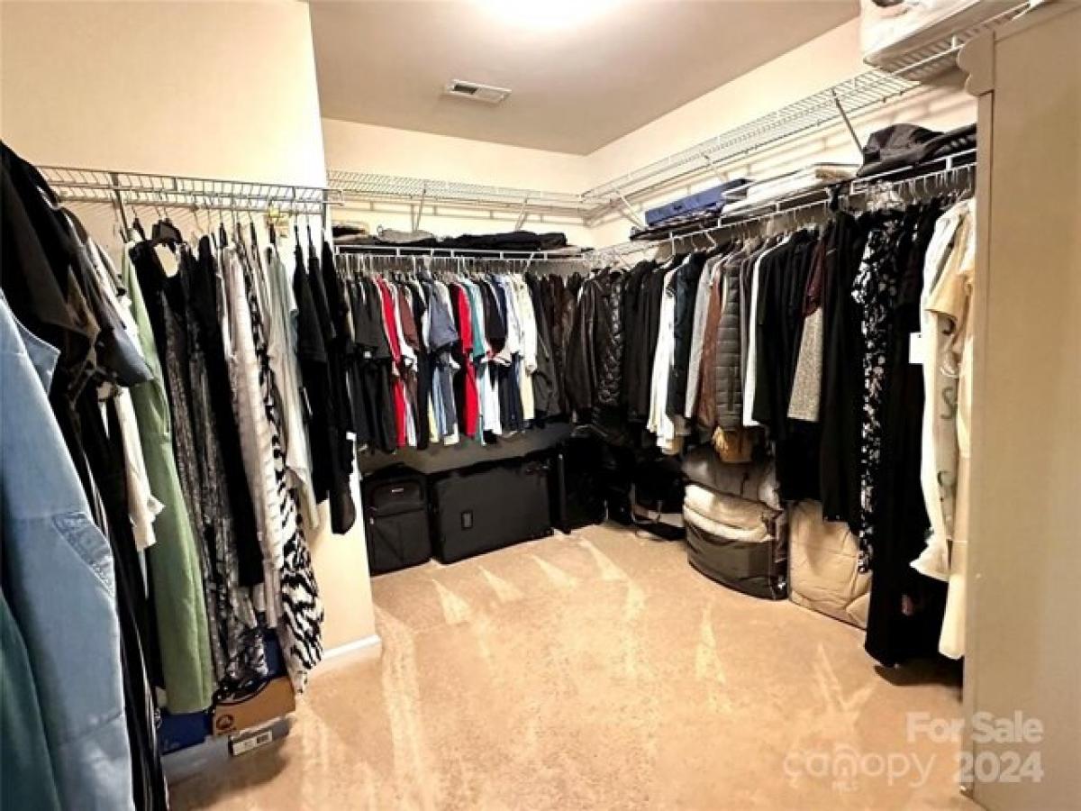 Picture of Home For Sale in Fort Mill, South Carolina, United States