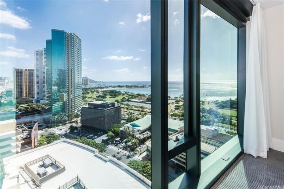 Picture of Home For Sale in Honolulu, Hawaii, United States