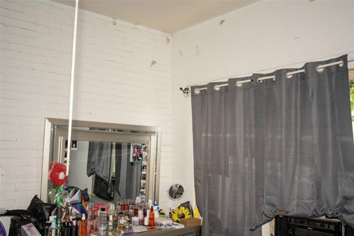 Picture of Home For Sale in El Paso, Texas, United States