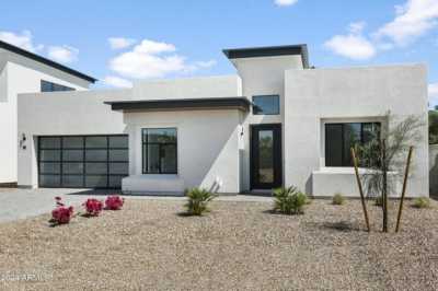 Home For Sale in Phoenix, Arizona