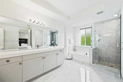 Home For Rent in Miami, Florida