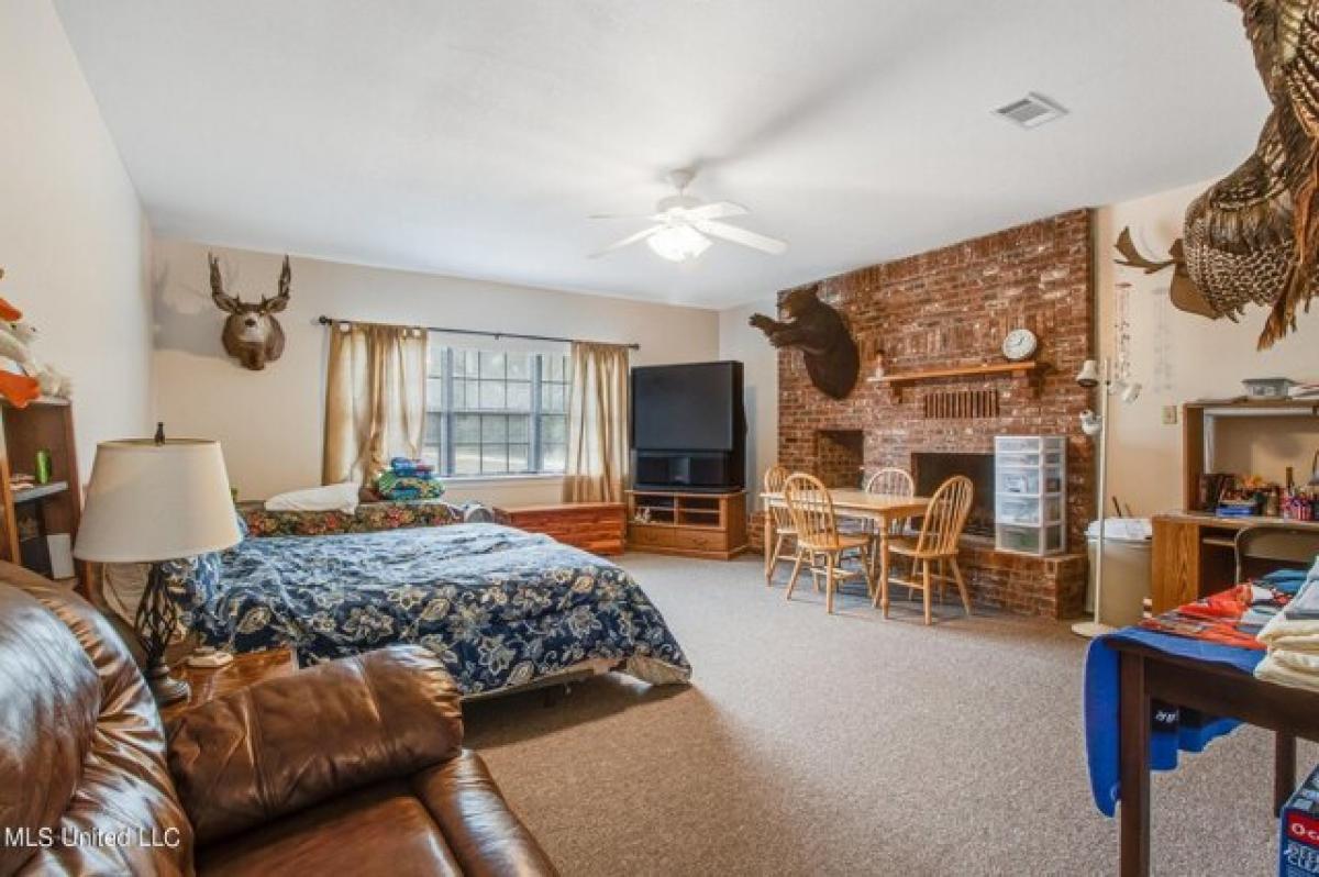 Picture of Home For Sale in Gulfport, Mississippi, United States