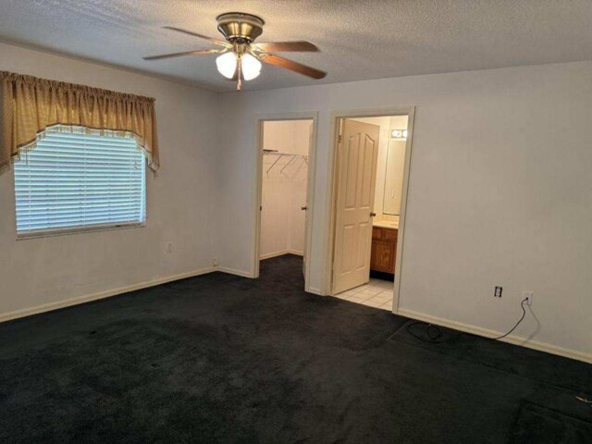 Picture of Home For Sale in Okeechobee, Florida, United States