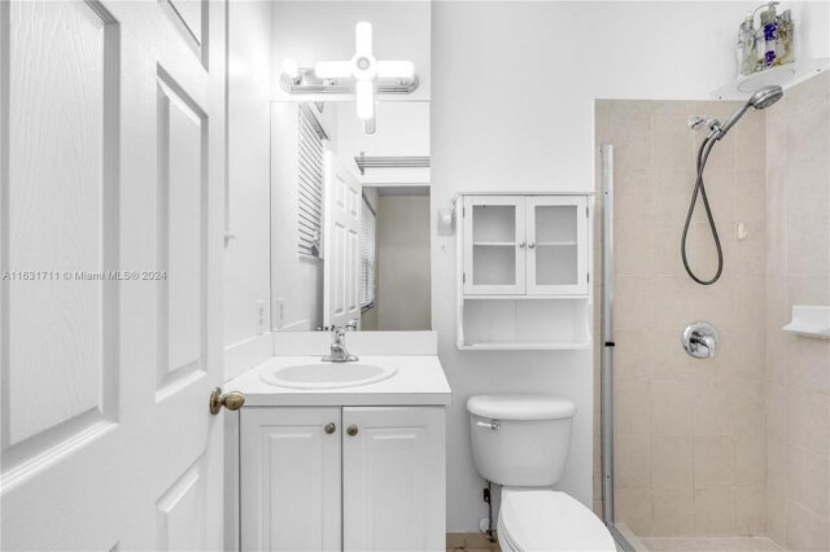 Picture of Home For Sale in Cutler Bay, Florida, United States