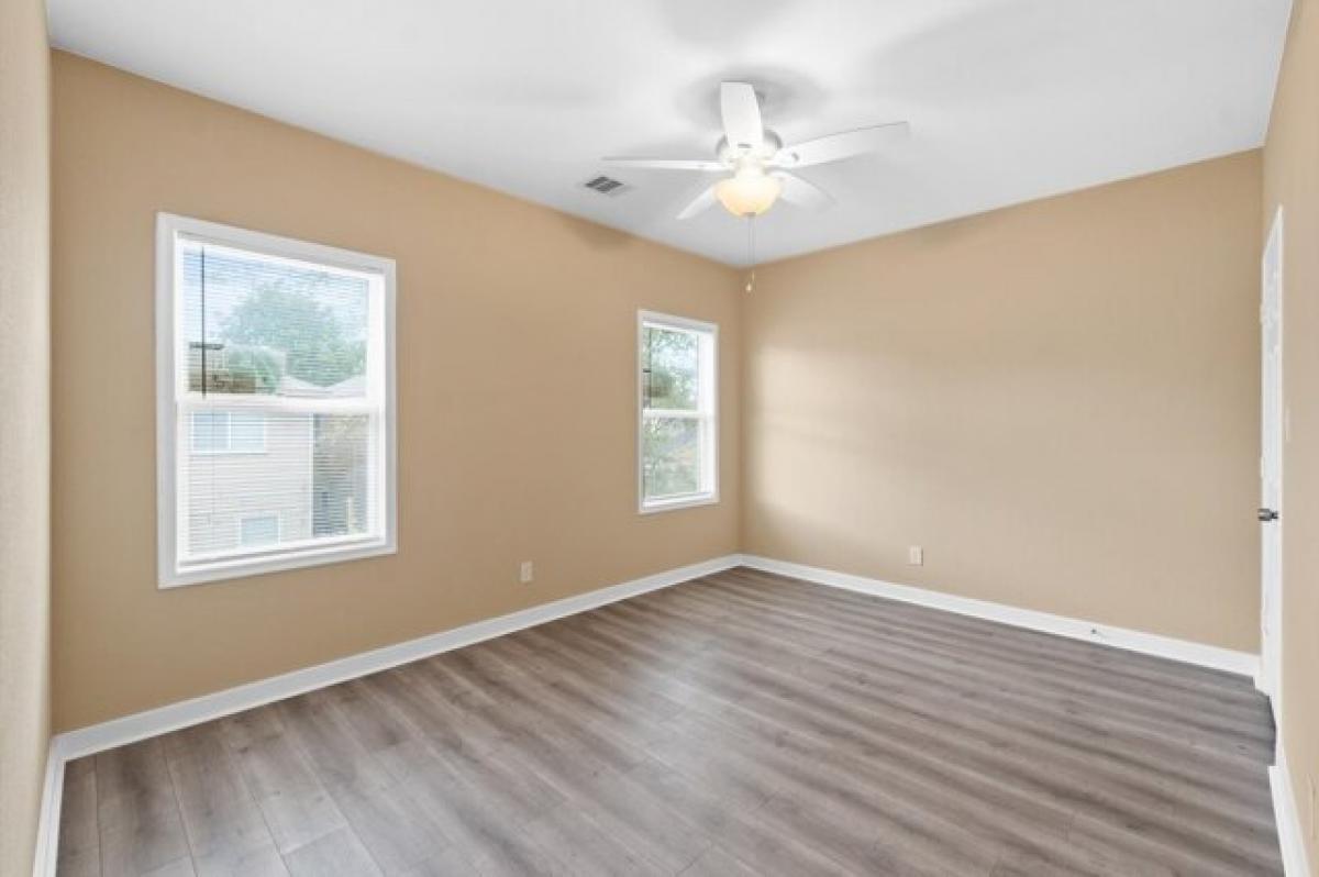 Picture of Home For Sale in Houston, Texas, United States