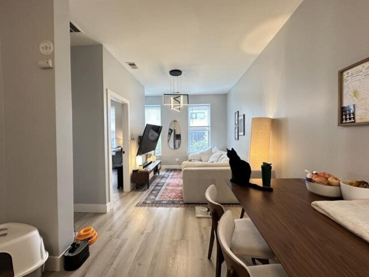 Picture of Home For Rent in Chicago, Illinois, United States