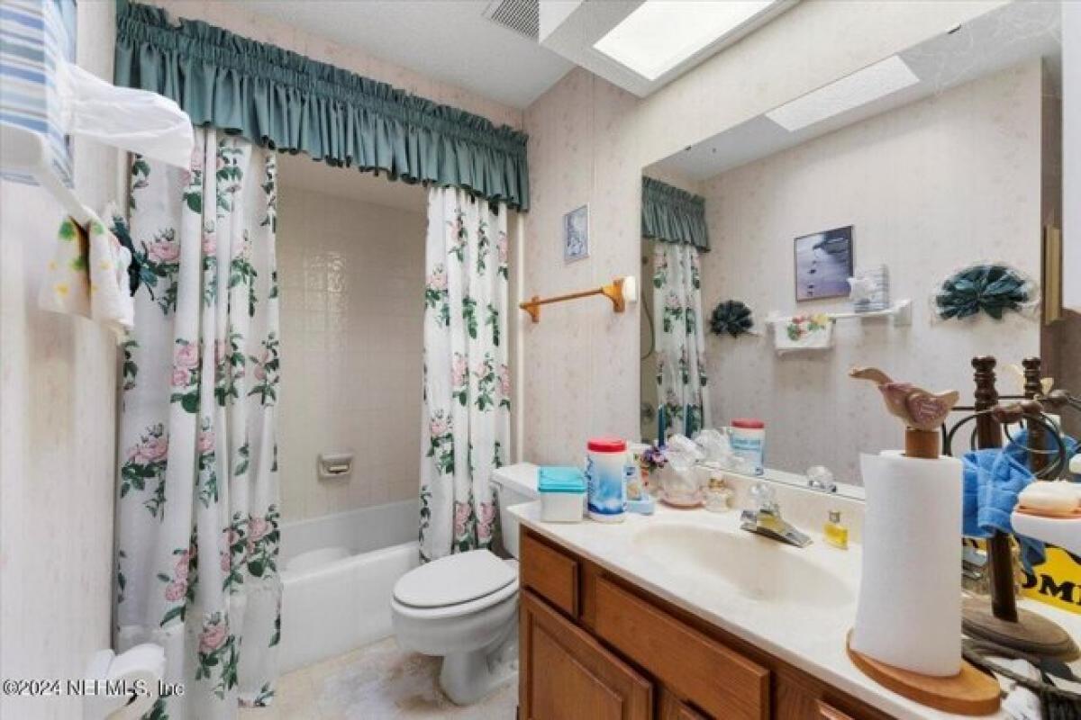 Picture of Home For Sale in Jacksonville, Florida, United States