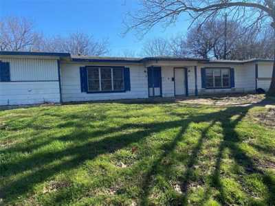 Home For Sale in Denison, Texas