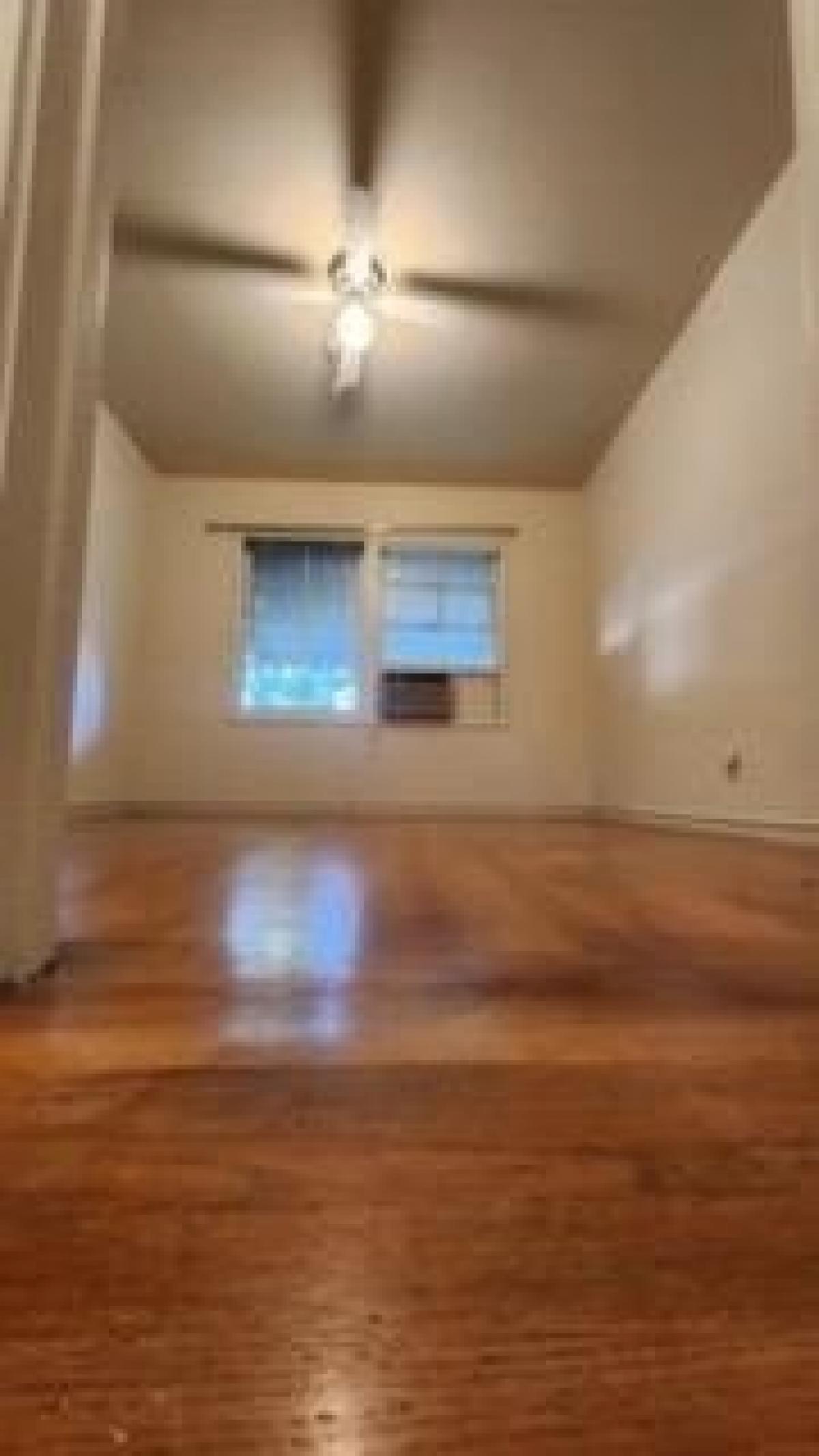 Picture of Home For Sale in Sacramento, California, United States