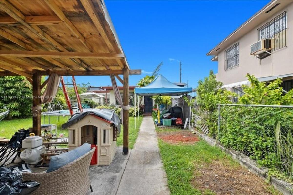 Picture of Home For Sale in Miami, Florida, United States