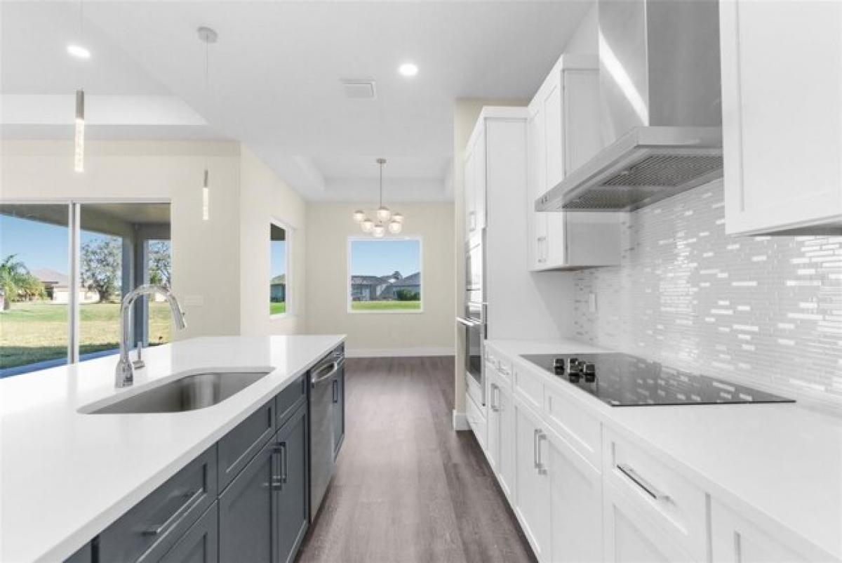 Picture of Home For Sale in Weeki Wachee, Florida, United States