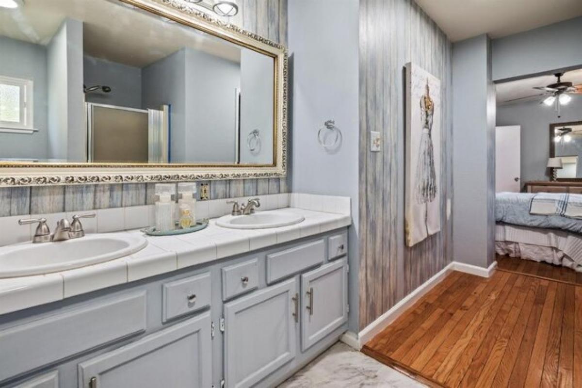 Picture of Home For Sale in Carmichael, California, United States