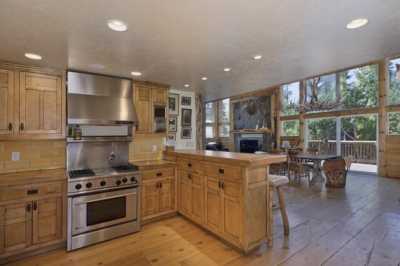 Home For Sale in Mammoth Lakes, California