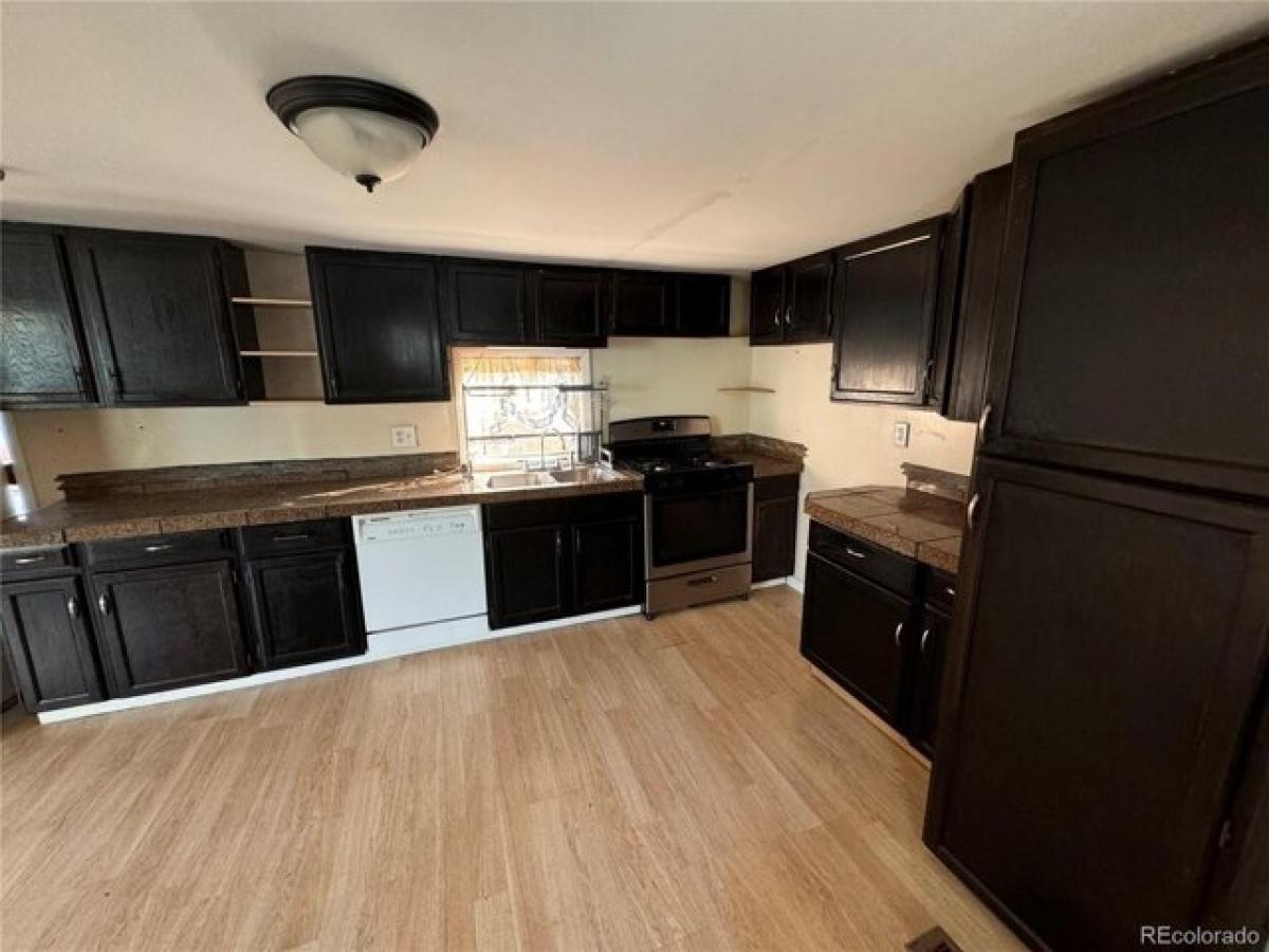 Picture of Home For Sale in Loveland, Colorado, United States