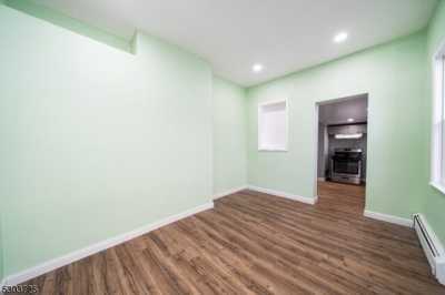 Home For Rent in Bloomfield, New Jersey