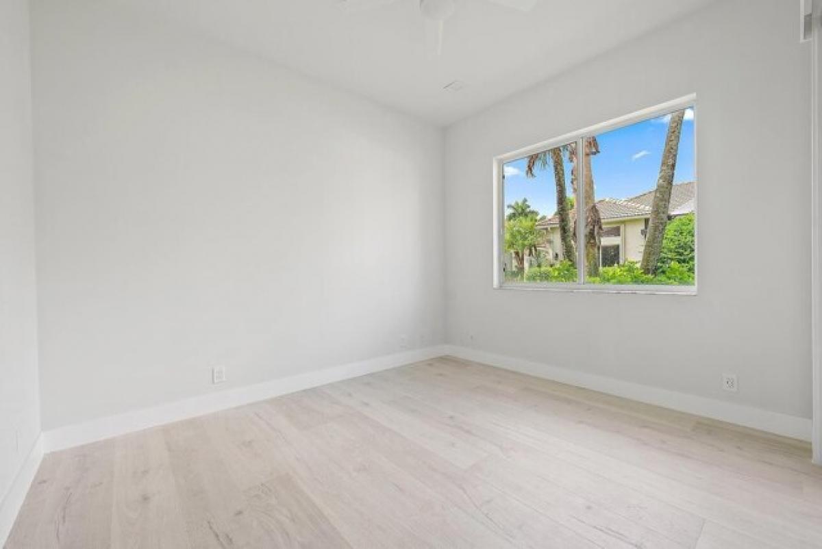 Picture of Home For Sale in West Palm Beach, Florida, United States