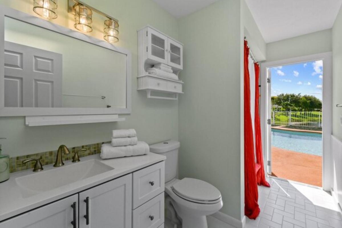 Picture of Home For Sale in Jensen Beach, Florida, United States
