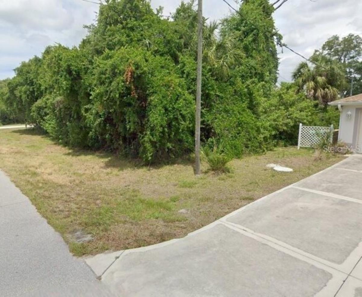Picture of Residential Land For Sale in Port Charlotte, Florida, United States