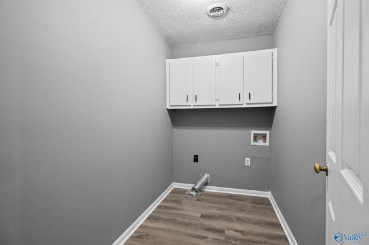 Picture of Home For Sale in Athens, Alabama, United States