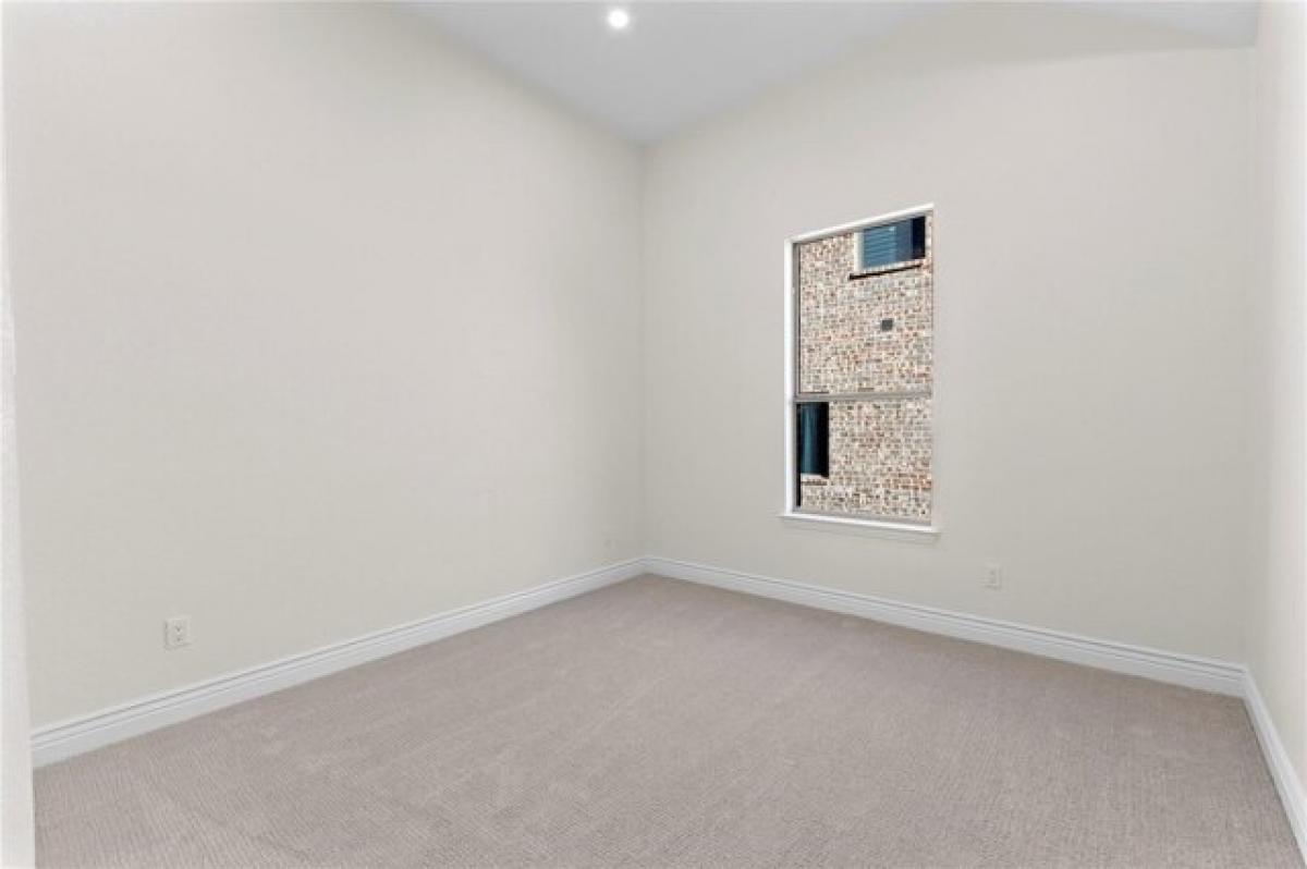 Picture of Home For Sale in Keller, Texas, United States