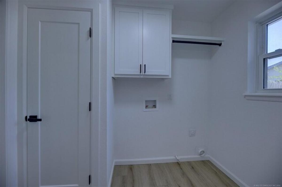 Picture of Home For Sale in Tulsa, Oklahoma, United States