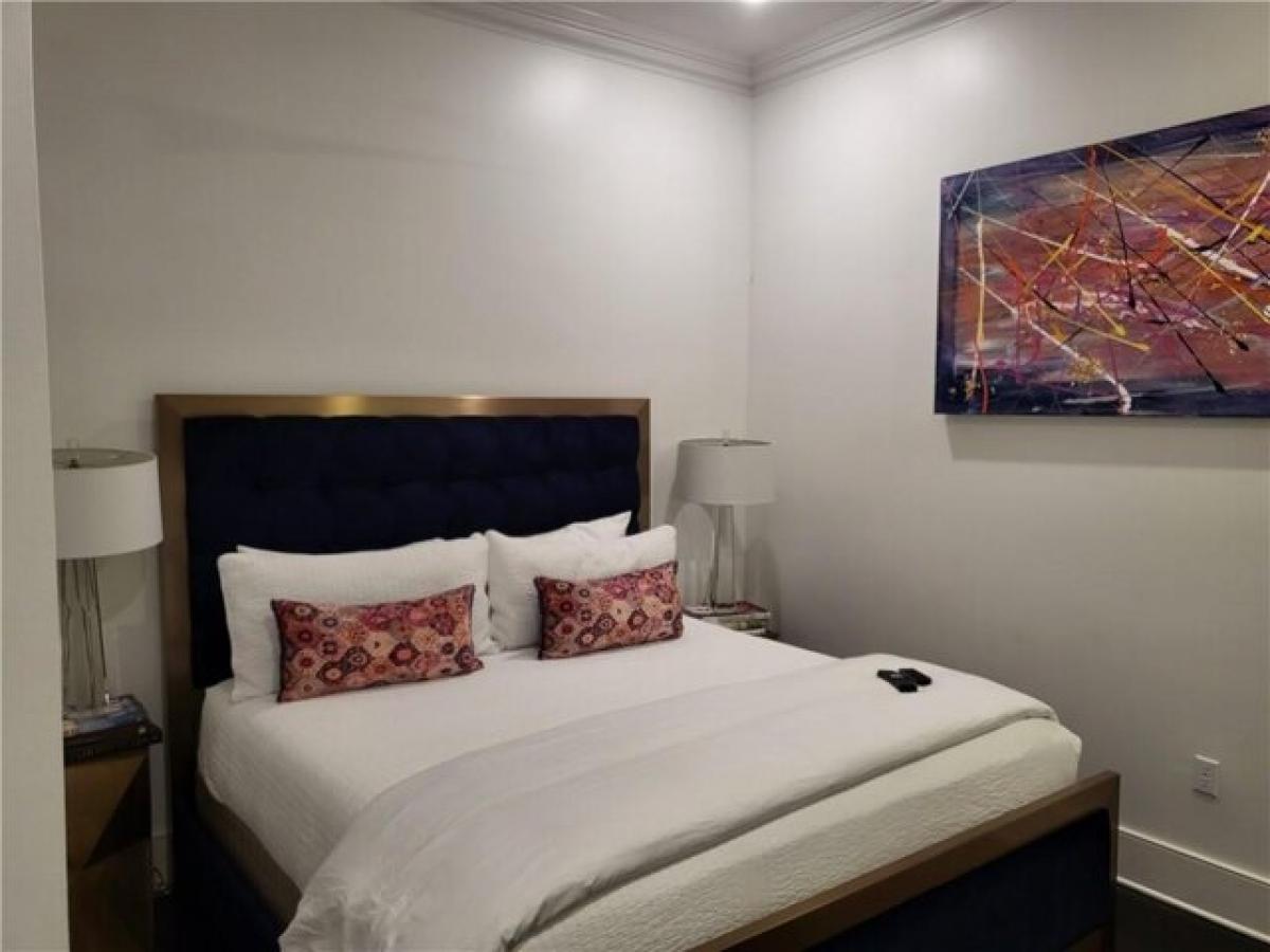 Picture of Home For Sale in New Orleans, Louisiana, United States