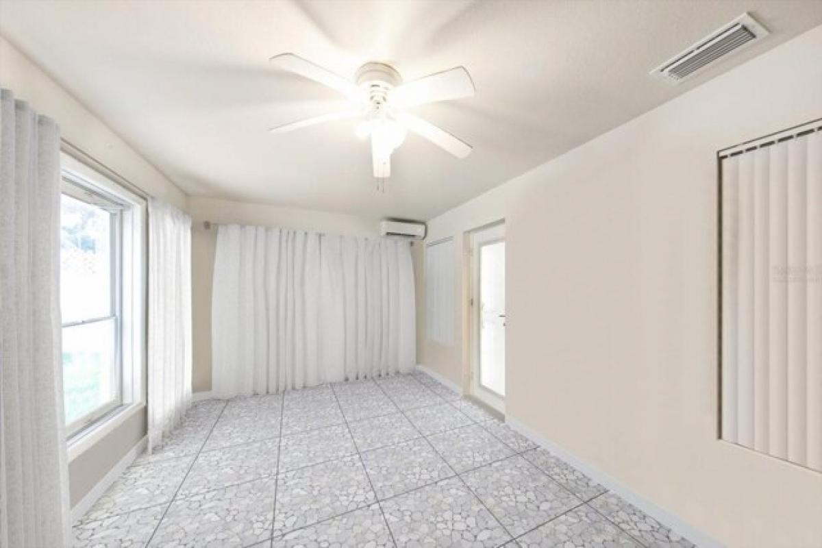 Picture of Home For Sale in Pinellas Park, Florida, United States