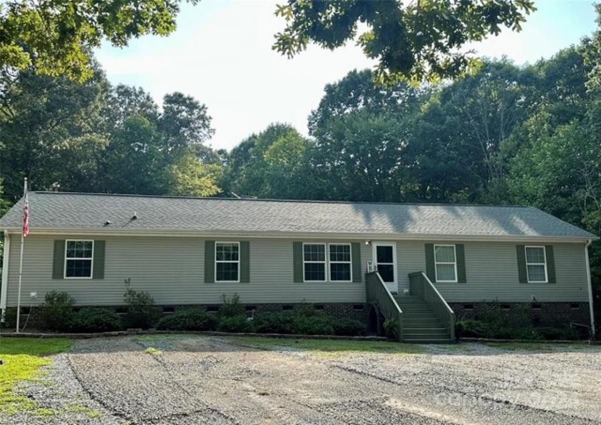 Picture of Home For Sale in Waxhaw, North Carolina, United States