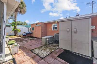 Home For Sale in Saint Petersburg, Florida