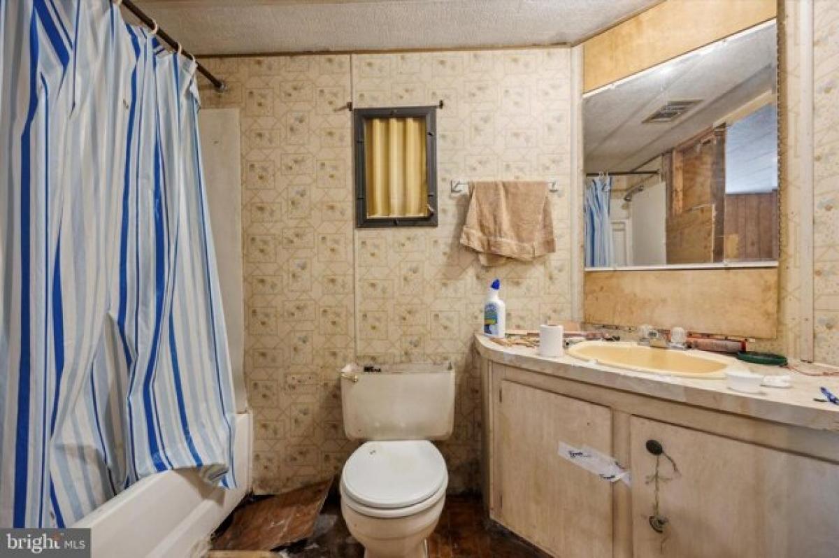 Picture of Home For Sale in Honey Brook, Pennsylvania, United States