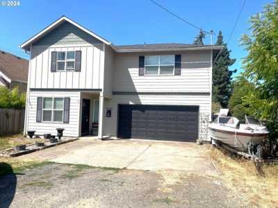 Home For Sale in McMinnville, Oregon