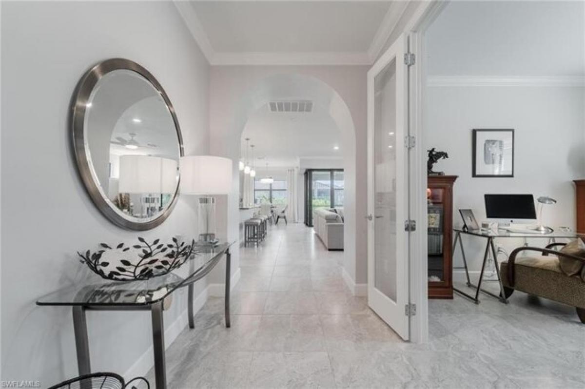 Picture of Home For Sale in Estero, Florida, United States