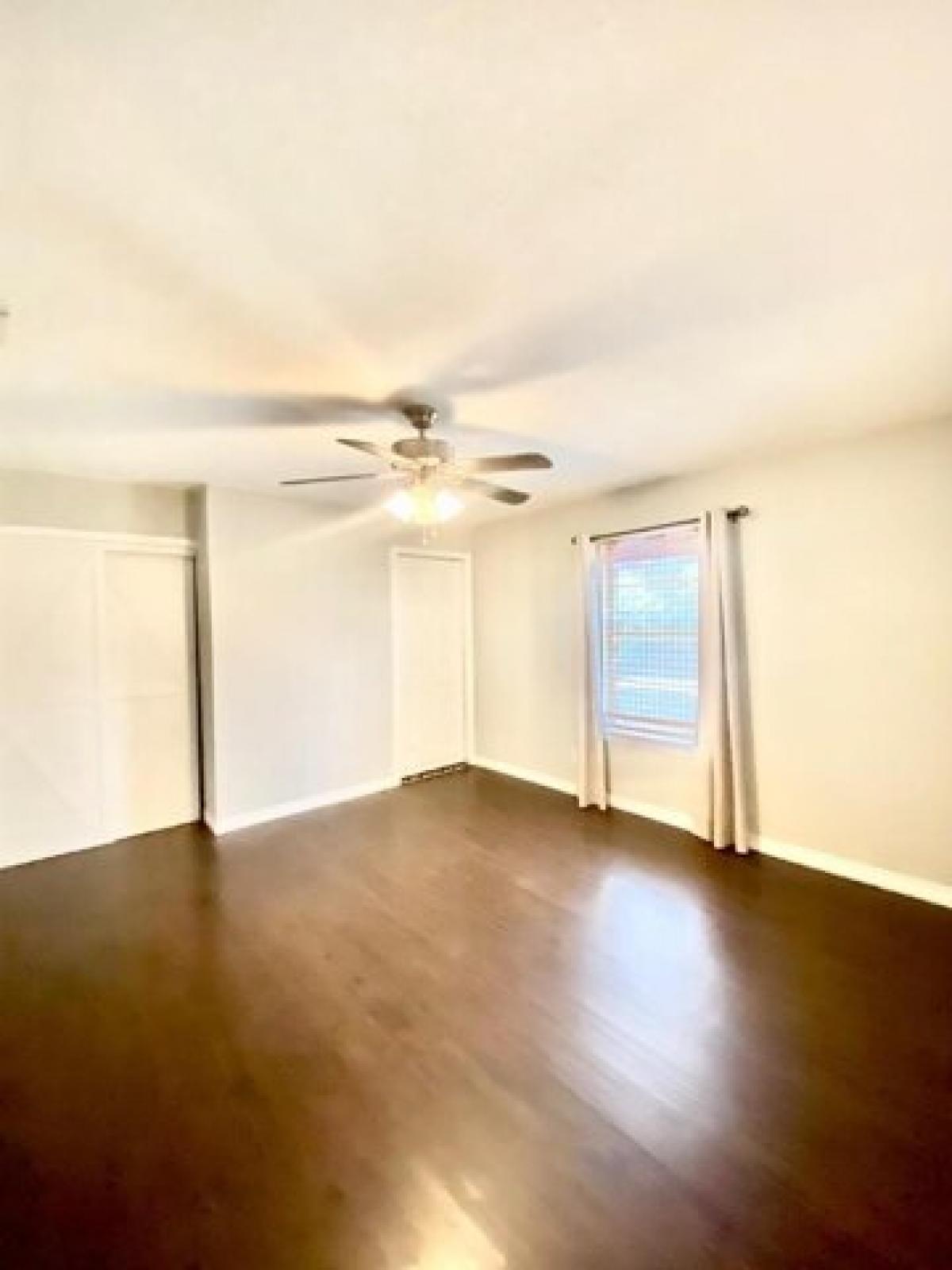 Picture of Home For Sale in Eagle Pass, Texas, United States