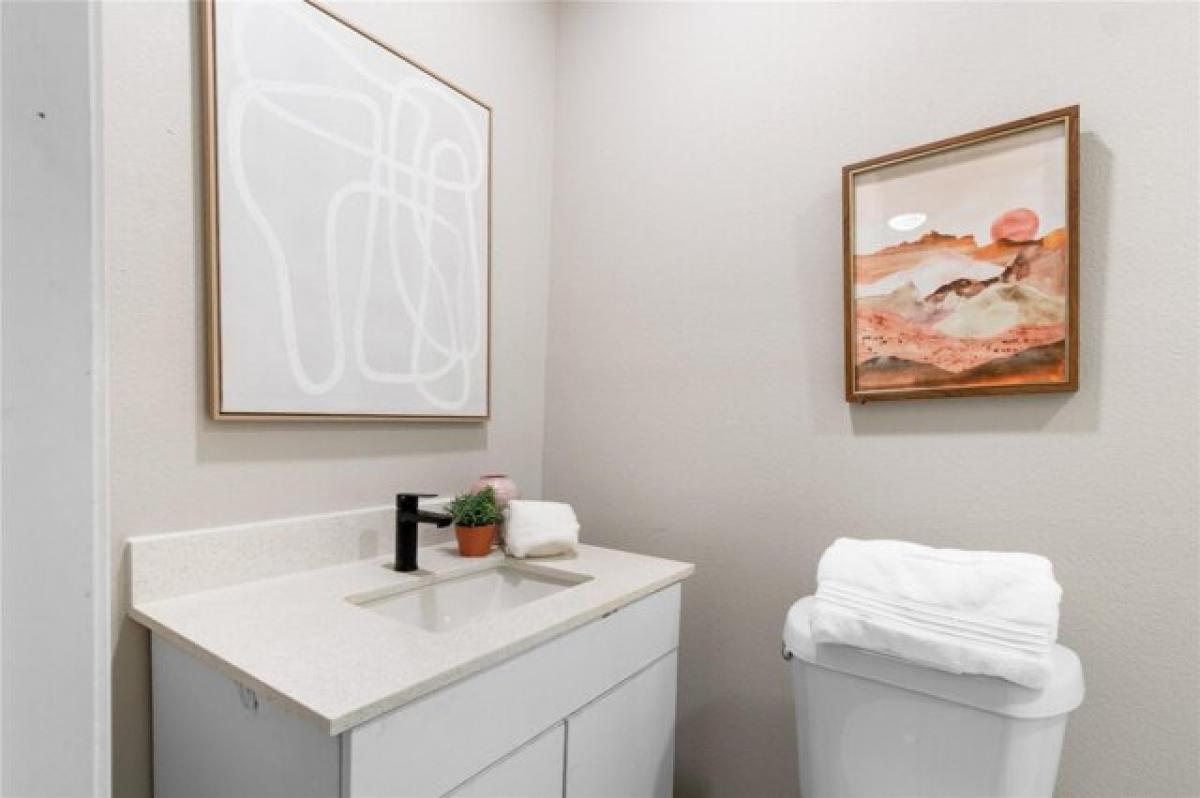 Picture of Home For Sale in Fort Worth, Texas, United States