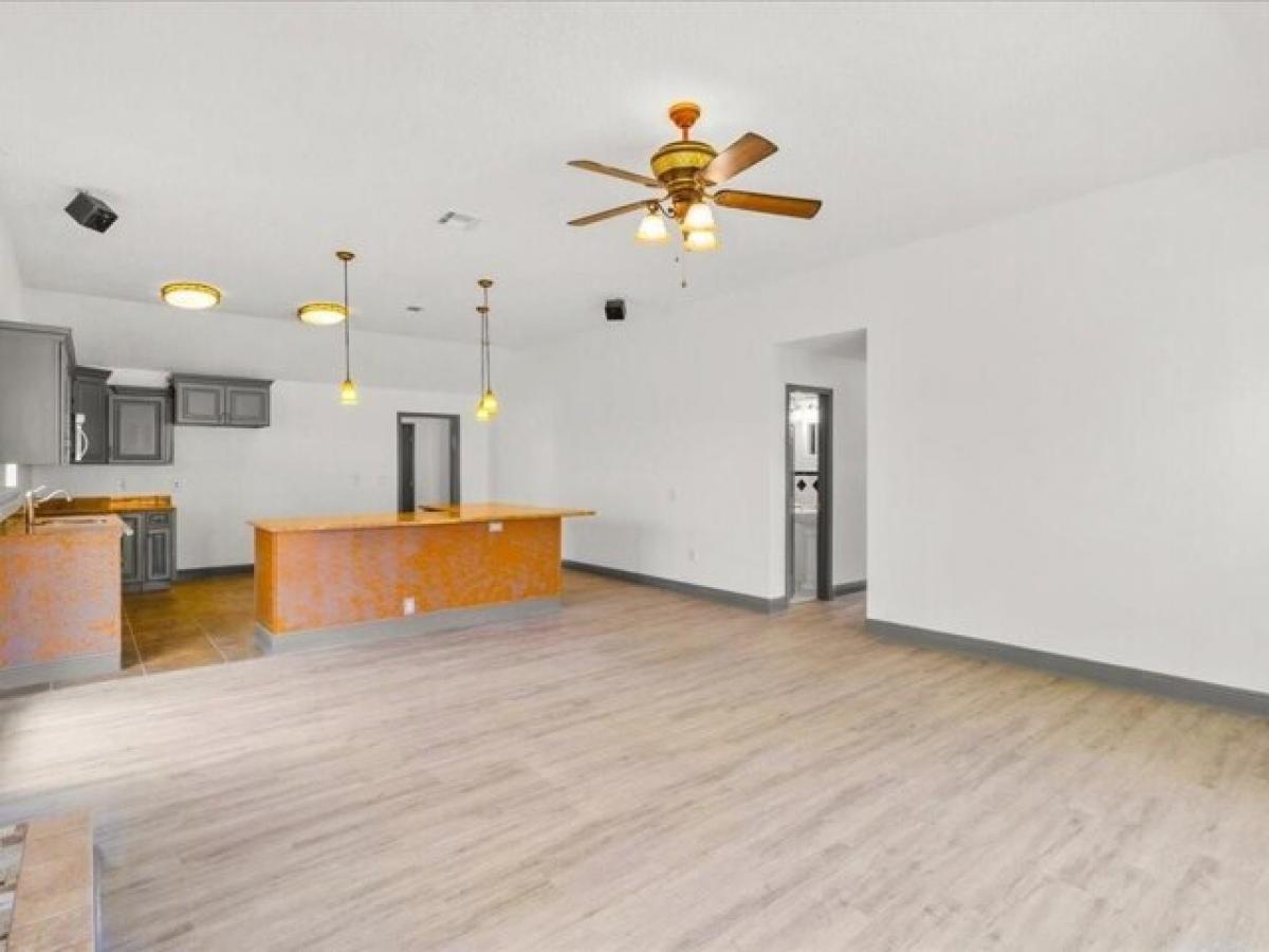 Picture of Home For Sale in Laplace, Louisiana, United States