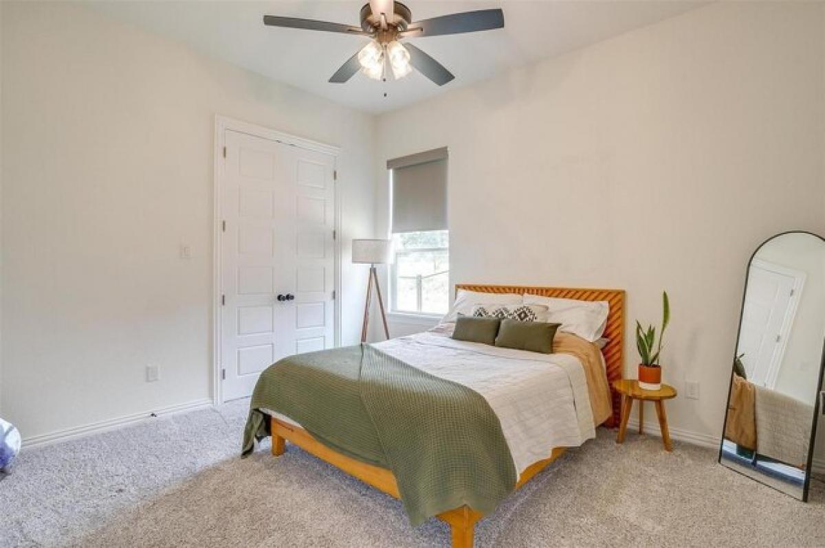 Picture of Home For Sale in Weatherford, Texas, United States