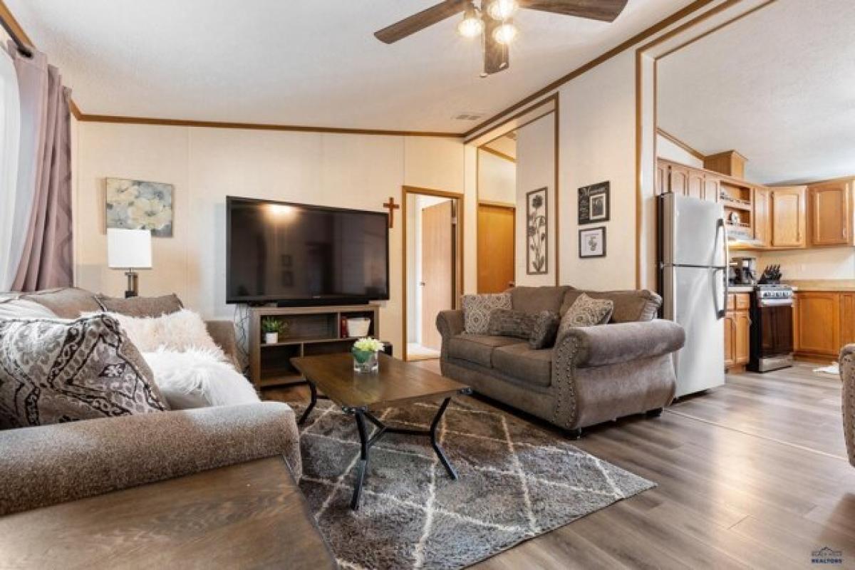 Picture of Home For Sale in Rapid City, South Dakota, United States