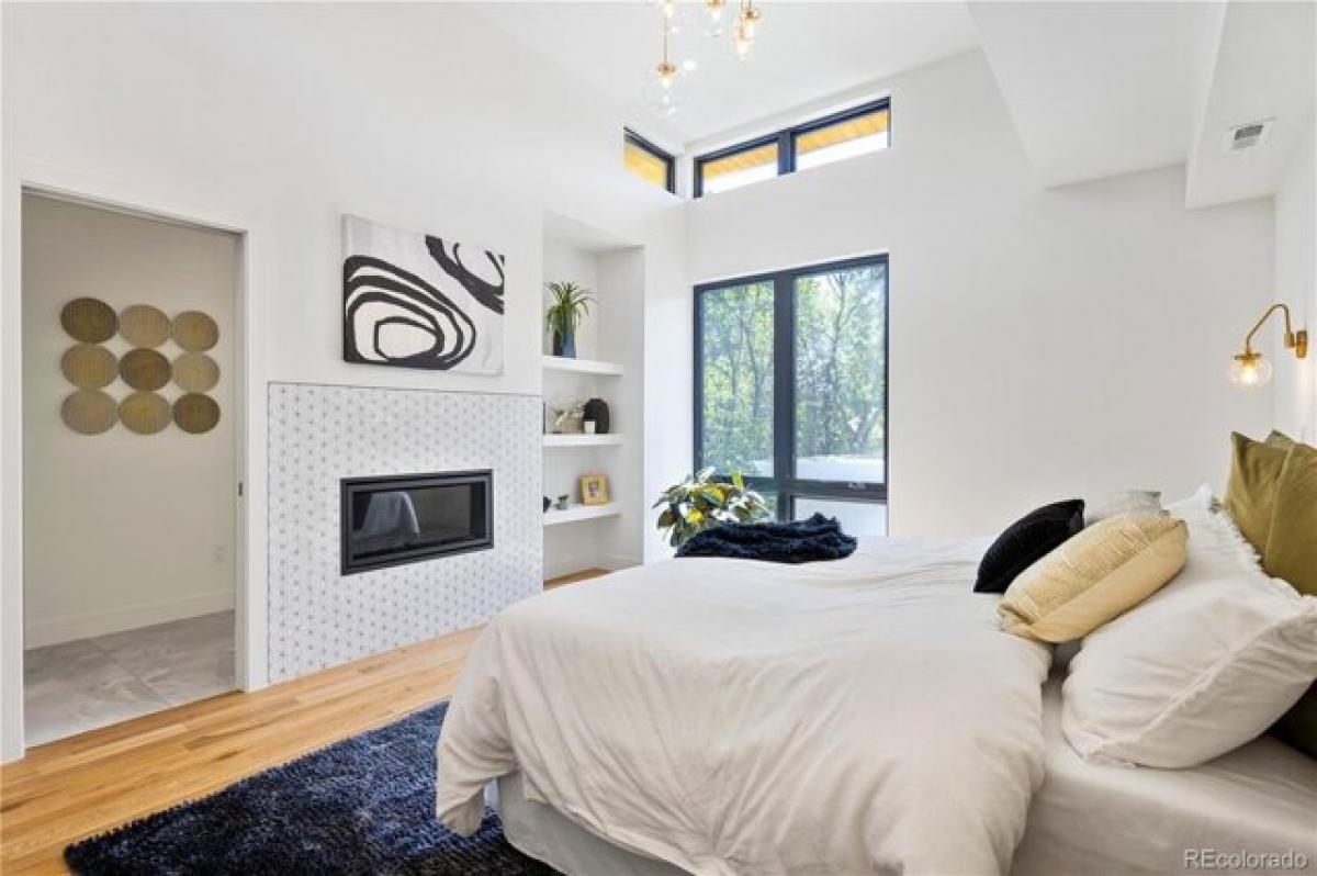 Picture of Home For Sale in Denver, Colorado, United States