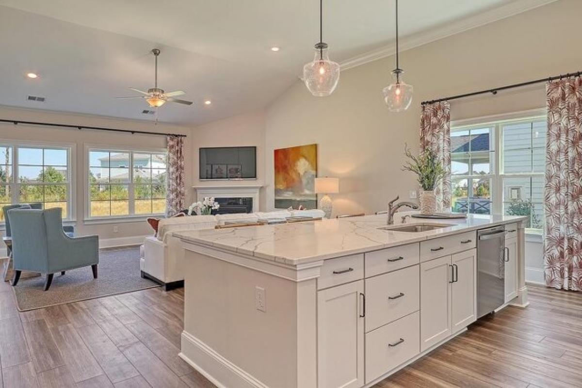 Picture of Home For Sale in Myrtle Beach, South Carolina, United States