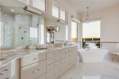 Home For Sale in Lago Vista, Texas