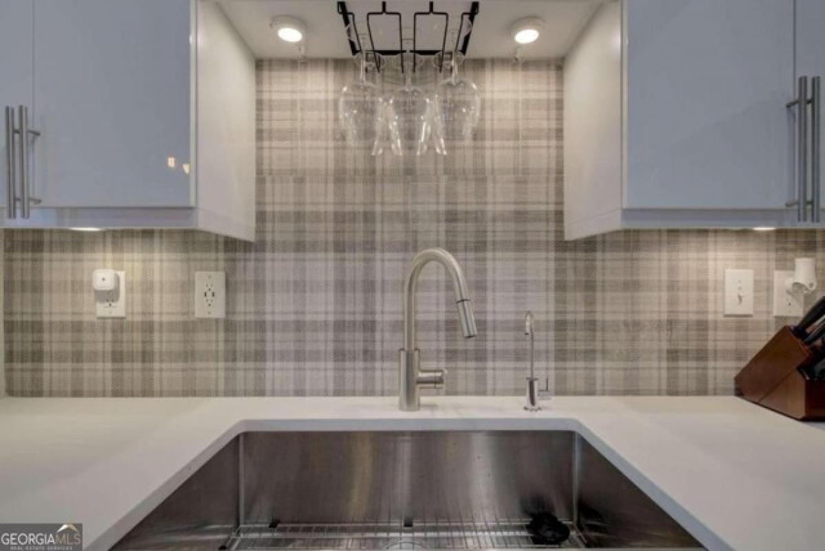 Picture of Home For Sale in Atlanta, Georgia, United States