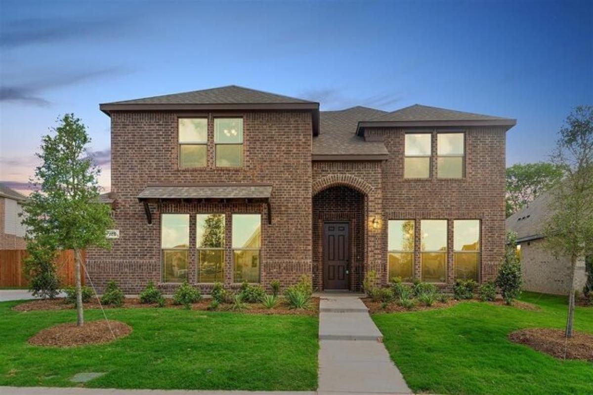 Picture of Home For Sale in Red Oak, Texas, United States