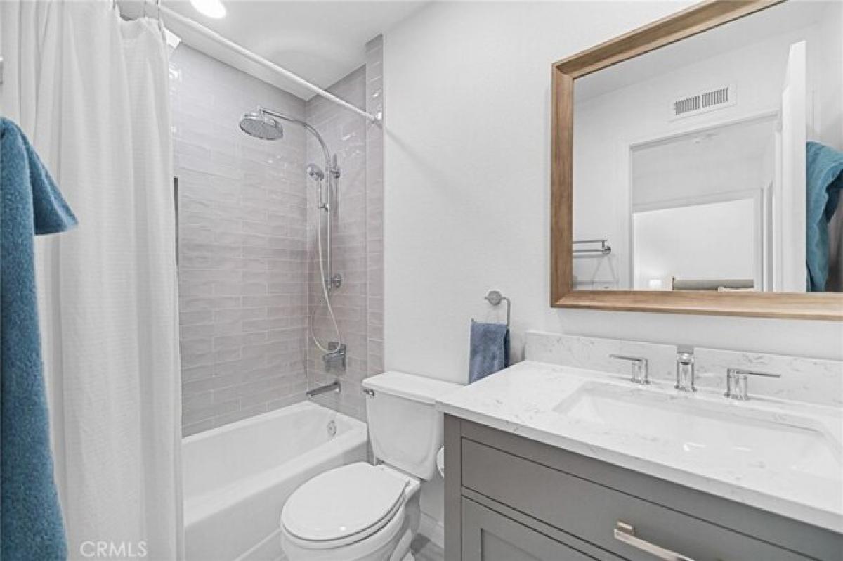 Picture of Home For Sale in Newport Beach, California, United States