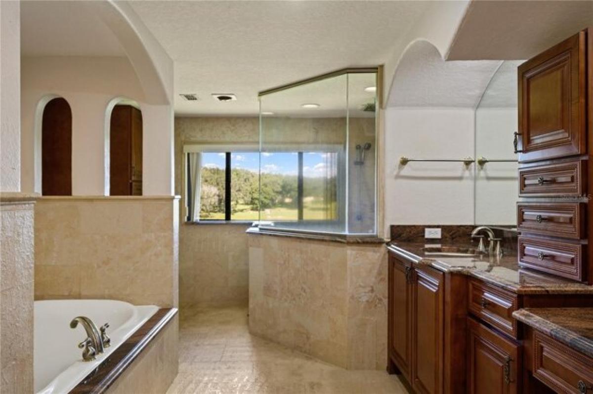 Picture of Home For Sale in Windermere, Florida, United States