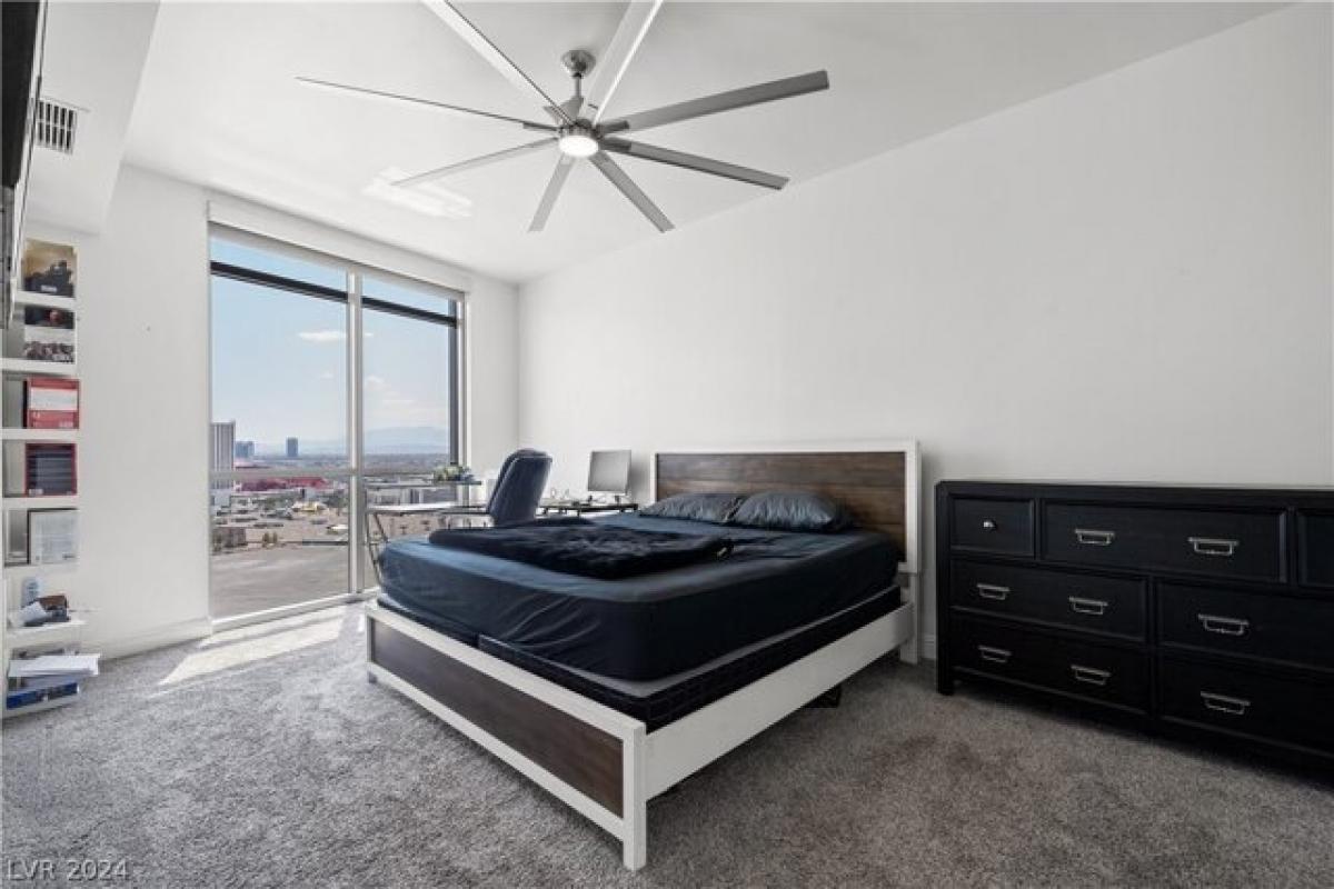 Picture of Home For Sale in Las Vegas, Nevada, United States