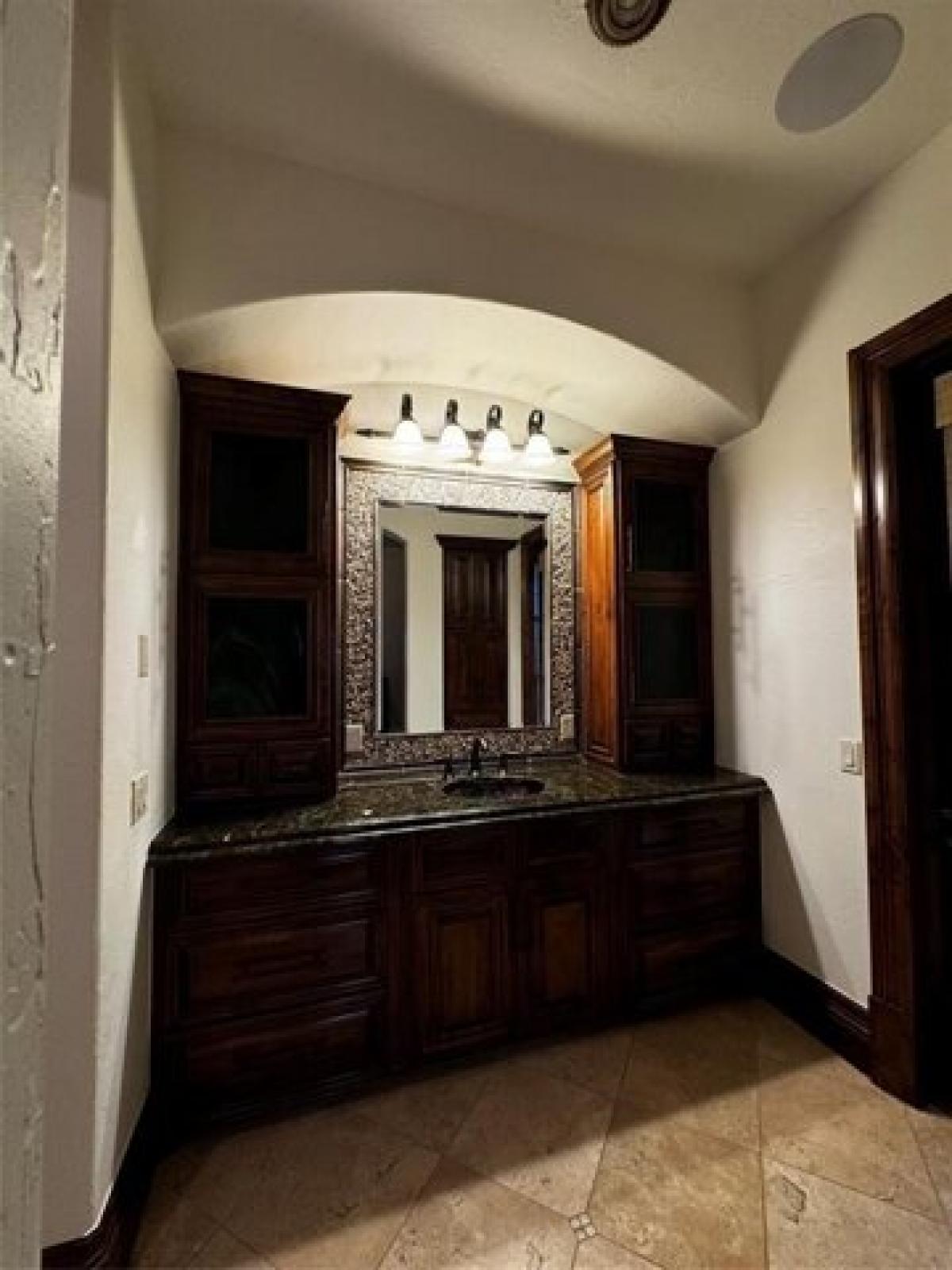 Picture of Home For Sale in Austin, Texas, United States