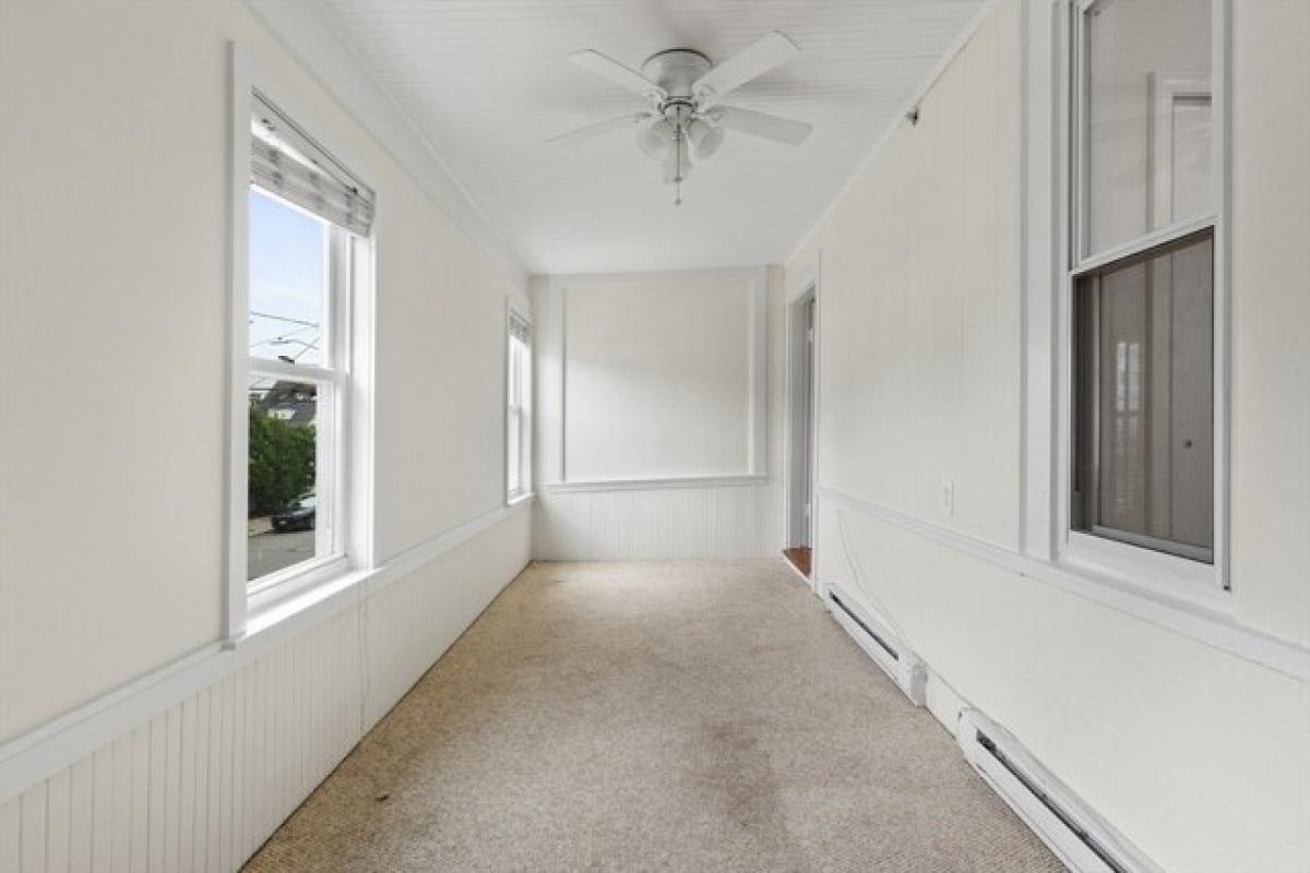 Picture of Home For Sale in Medford, Massachusetts, United States